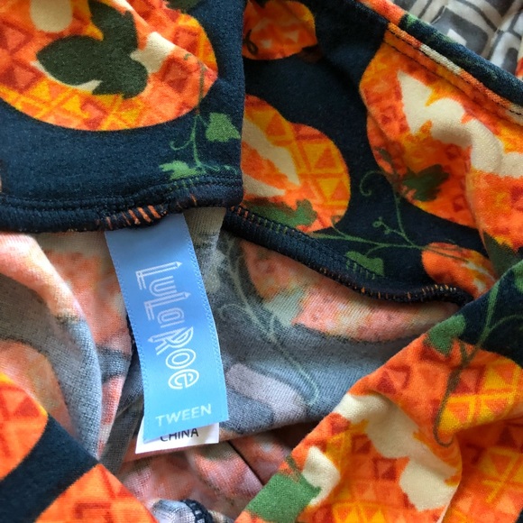 LulaRoe Leggings - Picture 2 of 2